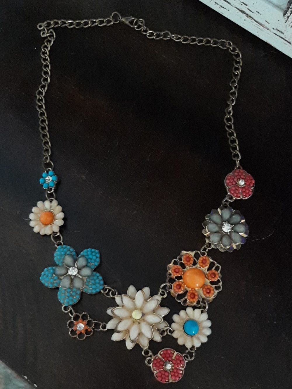Vintage Bib Necklace Resin Floral Multicolor Statement Necklace - Women Jewelry